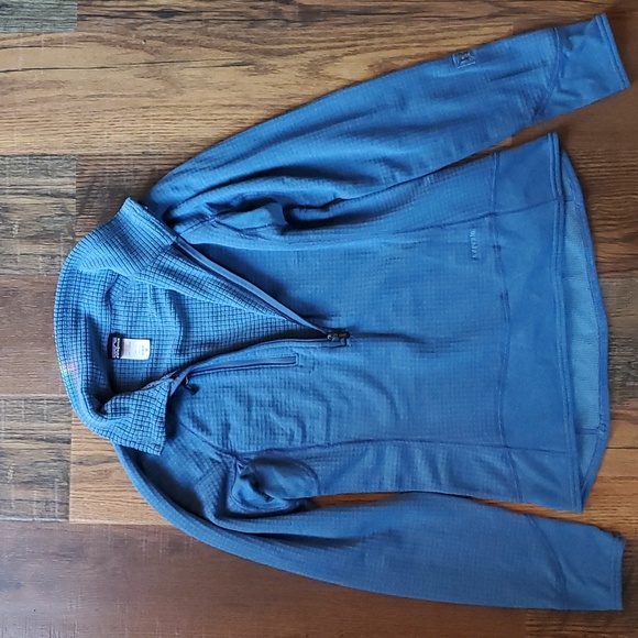 Patagonia Women's warm half zip top - Picture 2 of 7